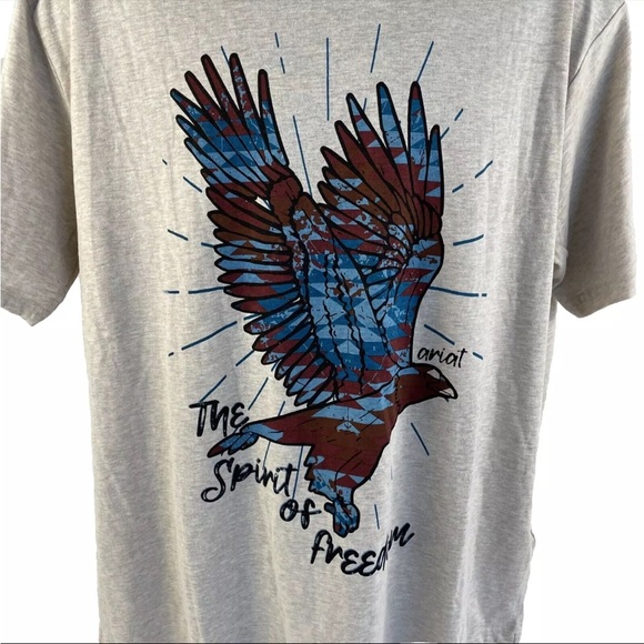New Womens Ariat The Spirit Of Freedom Graphic T-Shirt Sz L Relaxed NWT - Picture 2 of 9